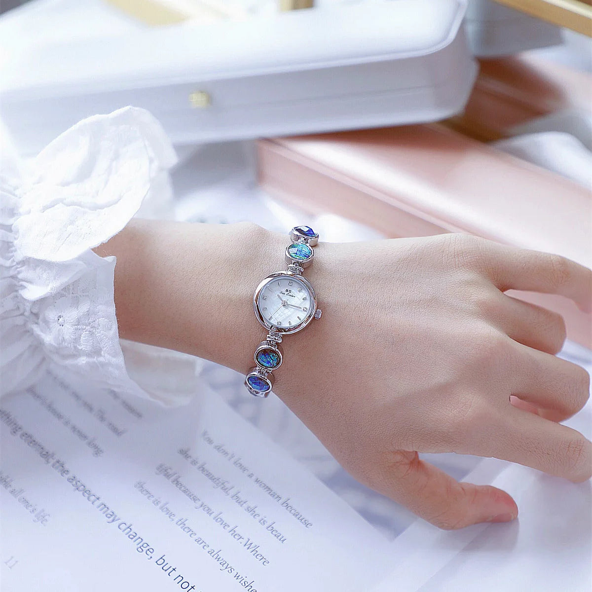 Women's Chain Watch Light Luxury High Quality Malachite Phantom Bracelet Waterproof Female Fashion Quartz Watches Gift UTHAI V65